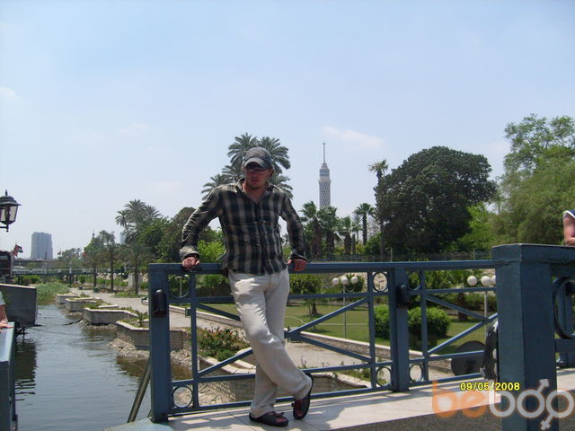  988138  Mark, 40 ,    