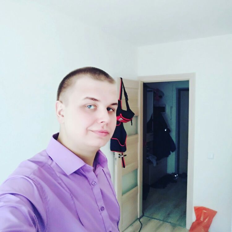  -,   Alexander, 28 ,   ,   , c 