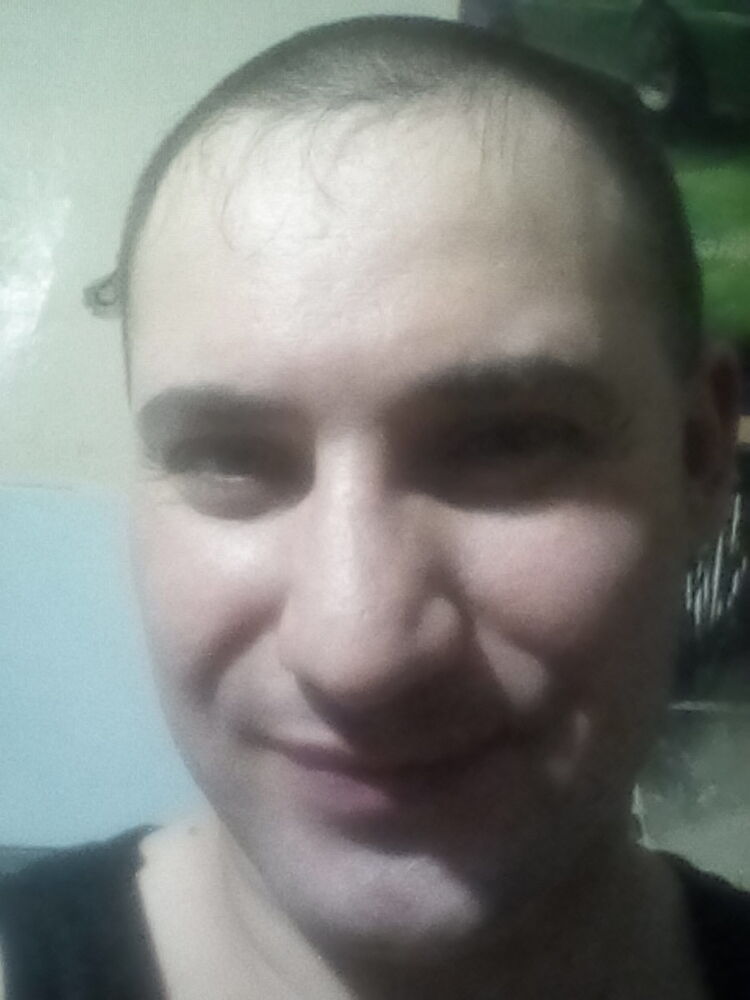  18489928  Djas, 42 ,    