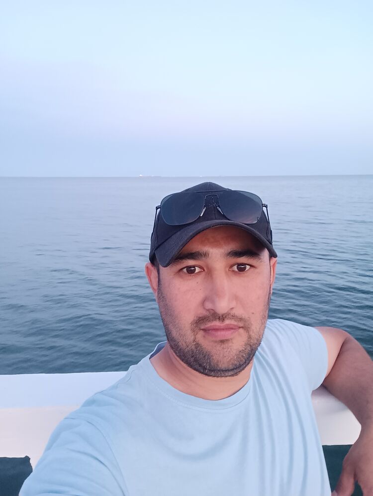  46812988  Alisher, 38 ,    