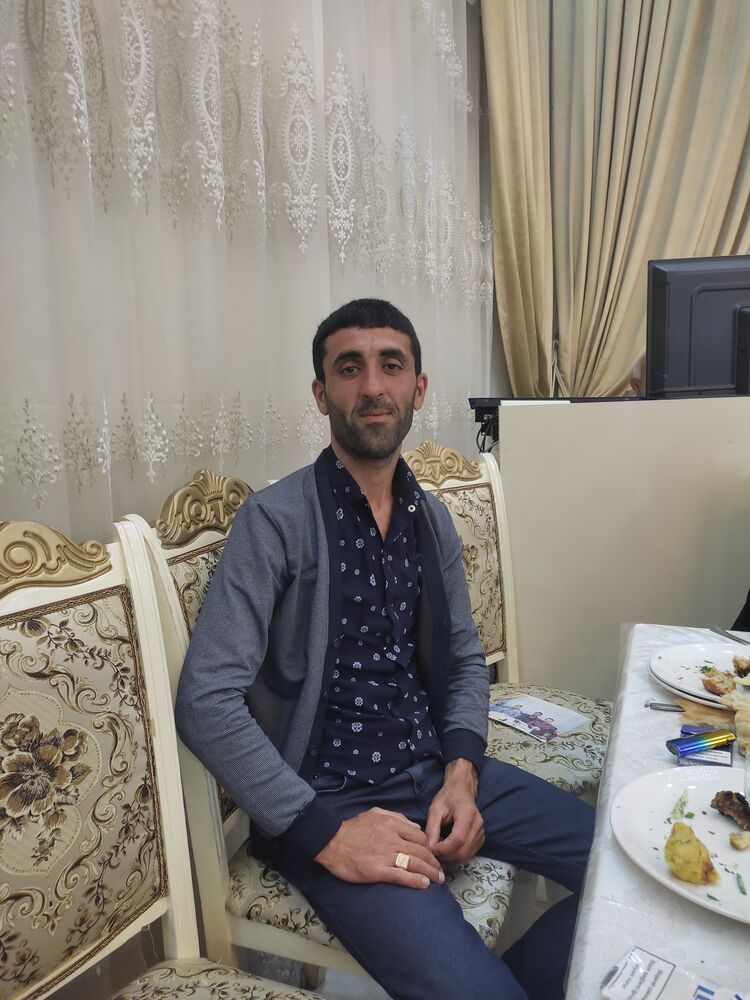  ,   Sadiq, 34 ,   ,   , c 
