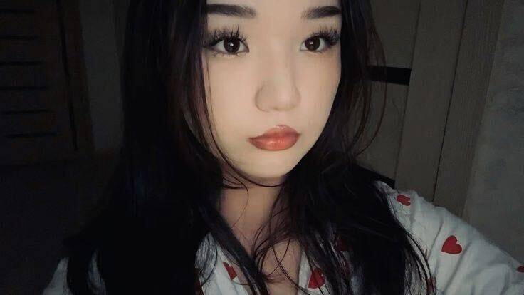 ,   Zhanka, 21 ,   ,   , 