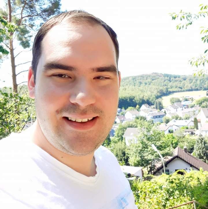  40559538  David, 59 ,    