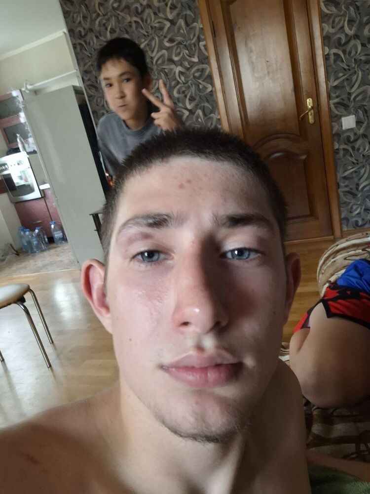  52822848  , 18 ,    