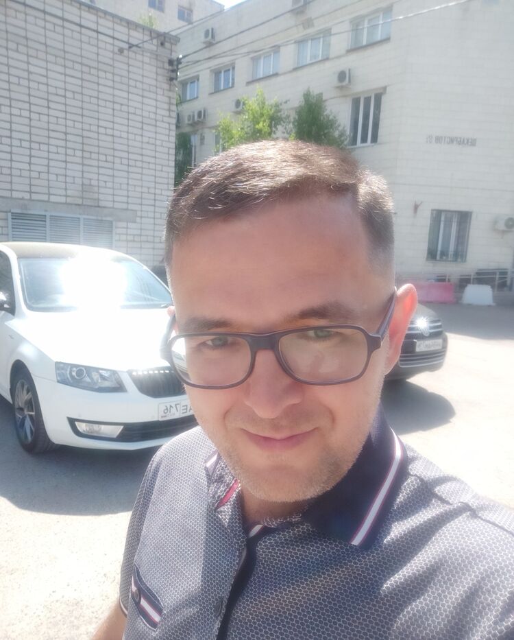  ,   Eduardo, 38 ,   ,   