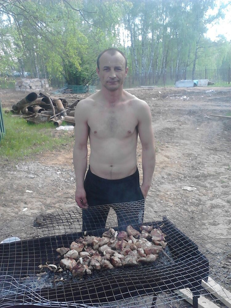  ,   Victor, 41 ,   