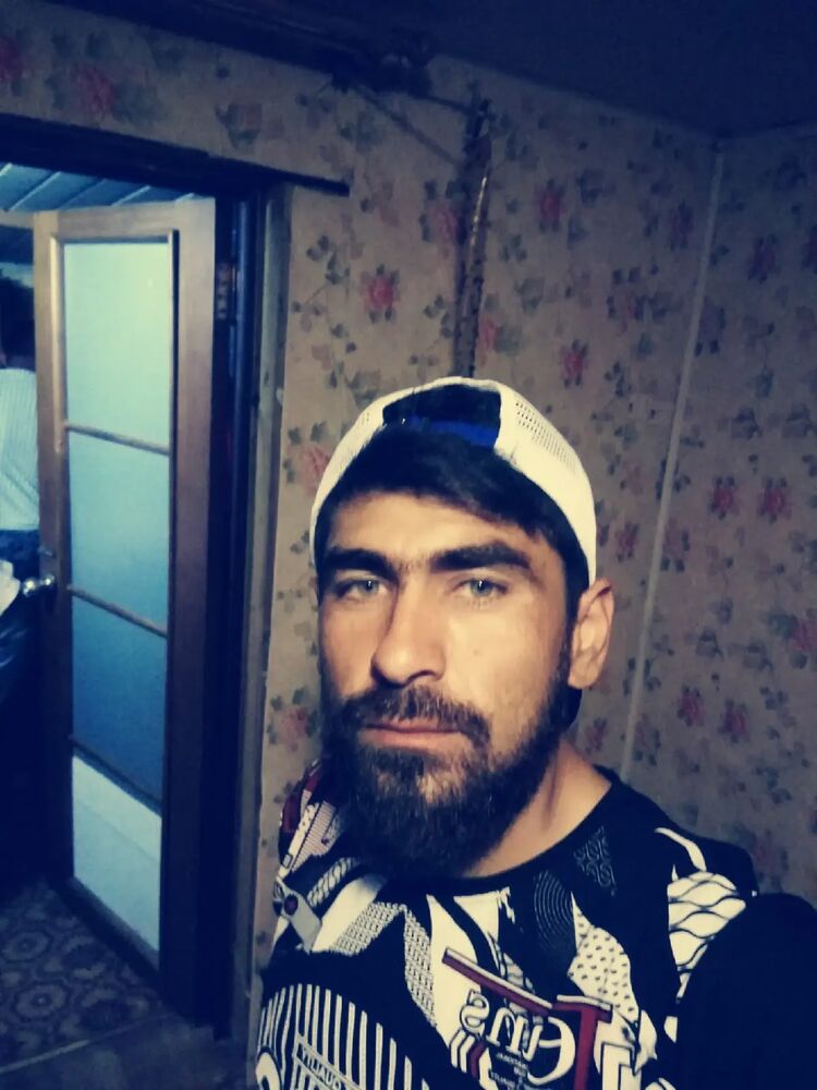  28037928  , 32 ,    
