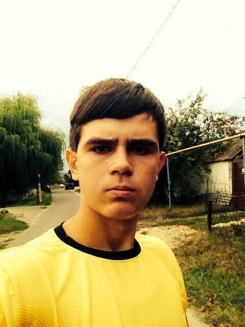  6146118  Pavel, 29 ,     