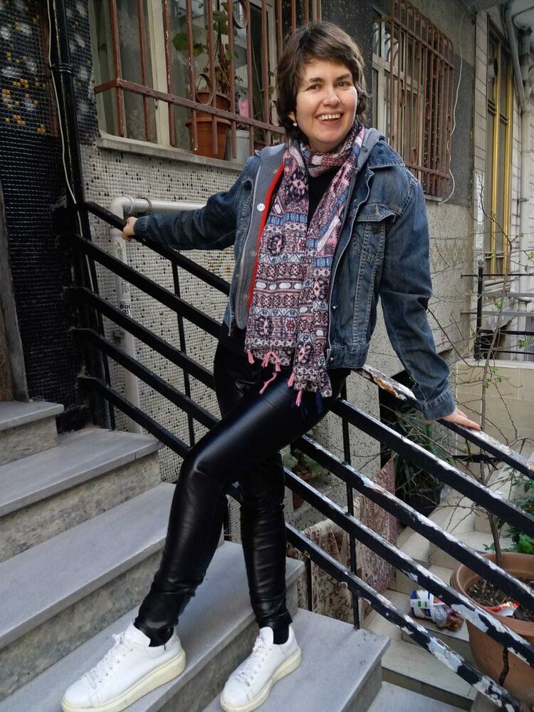  ,   Elena, 43 ,   ,   , c 