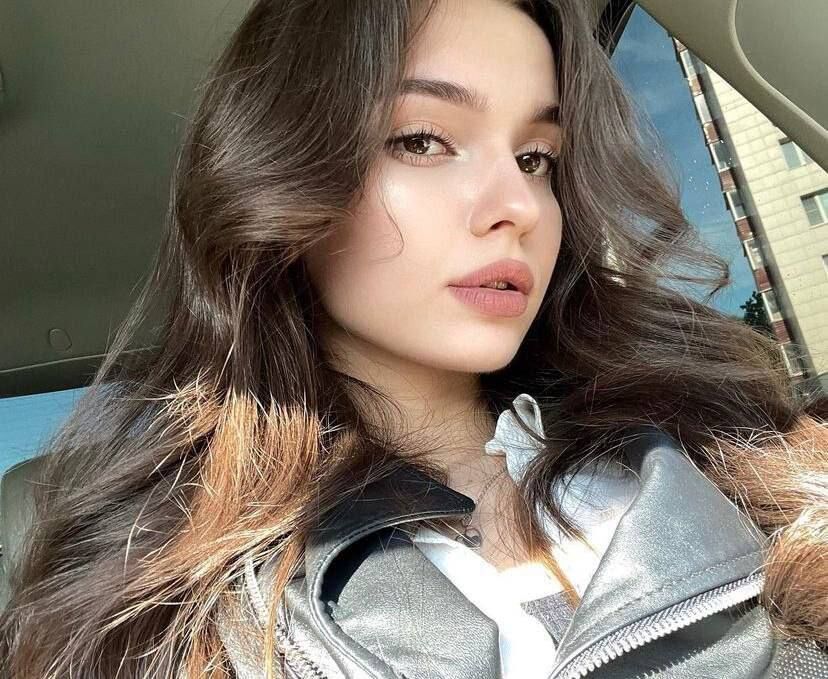  39935858  Alina, 26 ,    Alanya