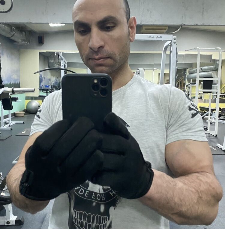  52973408  , 37 ,    