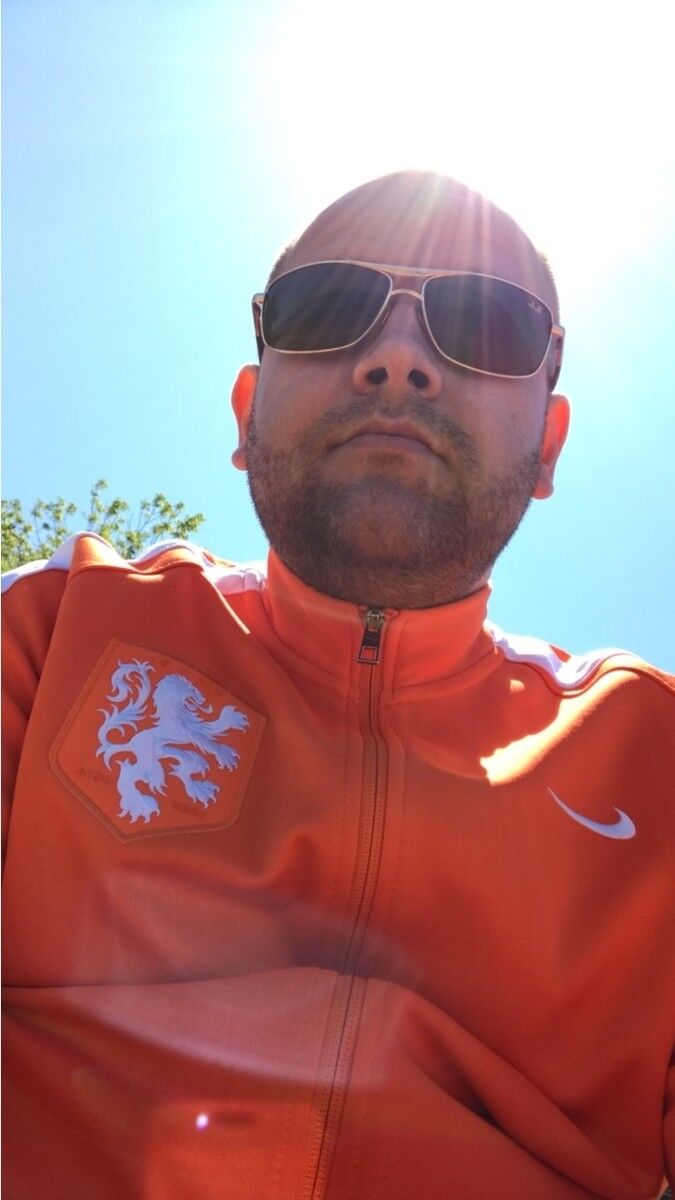  ,   Denis, 42 ,   ,   , c 
