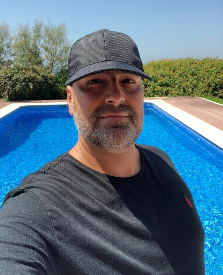  Lagos,   John, 61 ,   ,   , c 