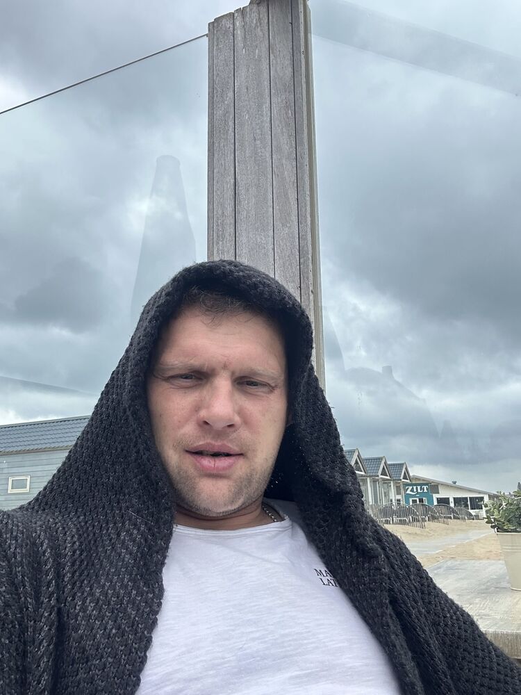 ���� 44458408 ������� ����, 42 ����, ���� ���������� � �����