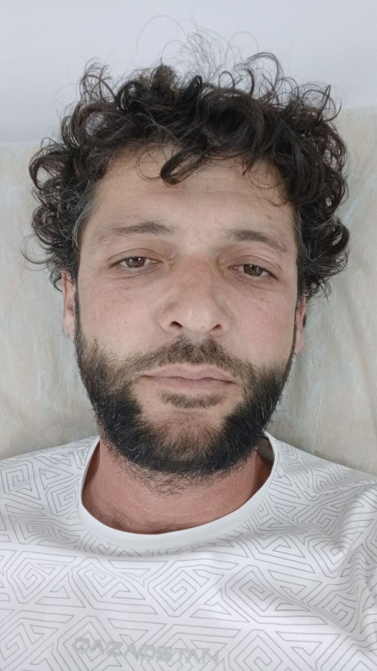  52842868  , 39 ,    