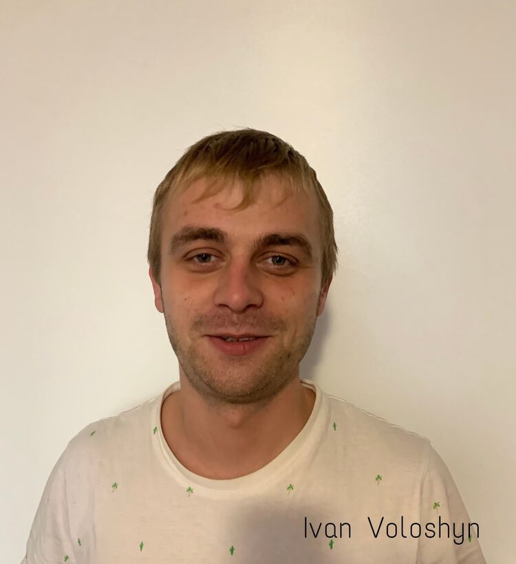  24514868  Ivan, 32 ,    -