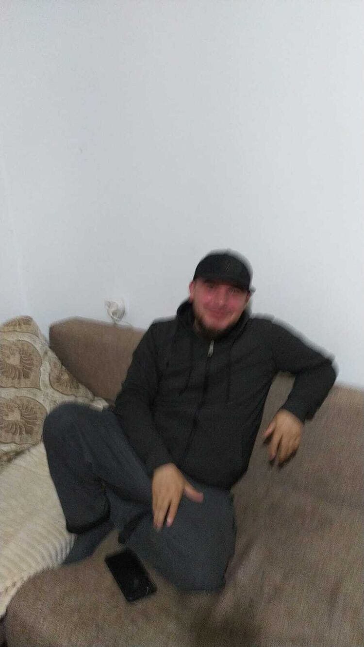  34772998  , 49 ,    