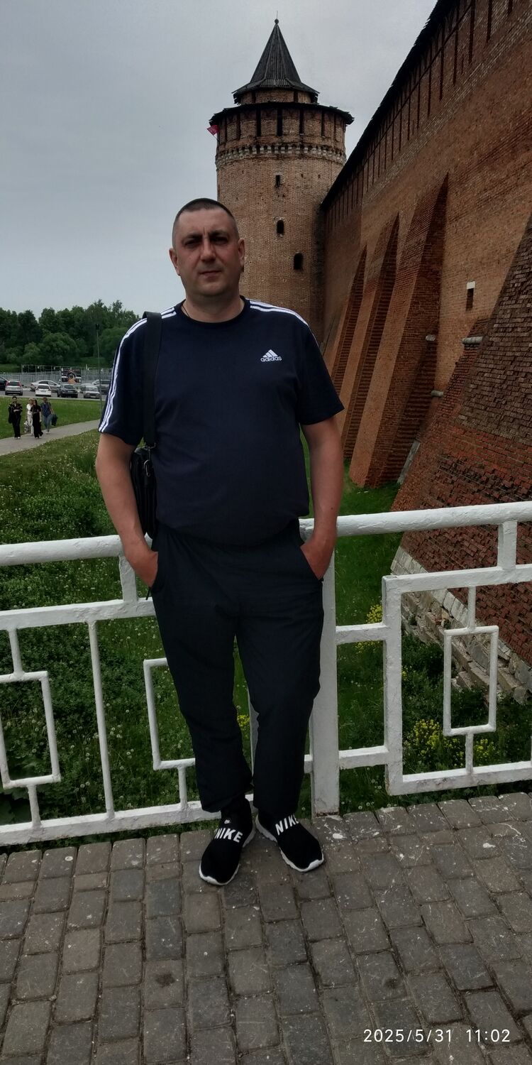  52418818  , 44 ,    