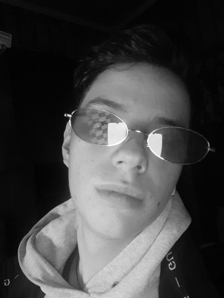  ,   Maxim, 24 ,   ,   