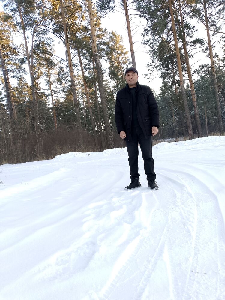  54070068  Olimjon, 41 ,    