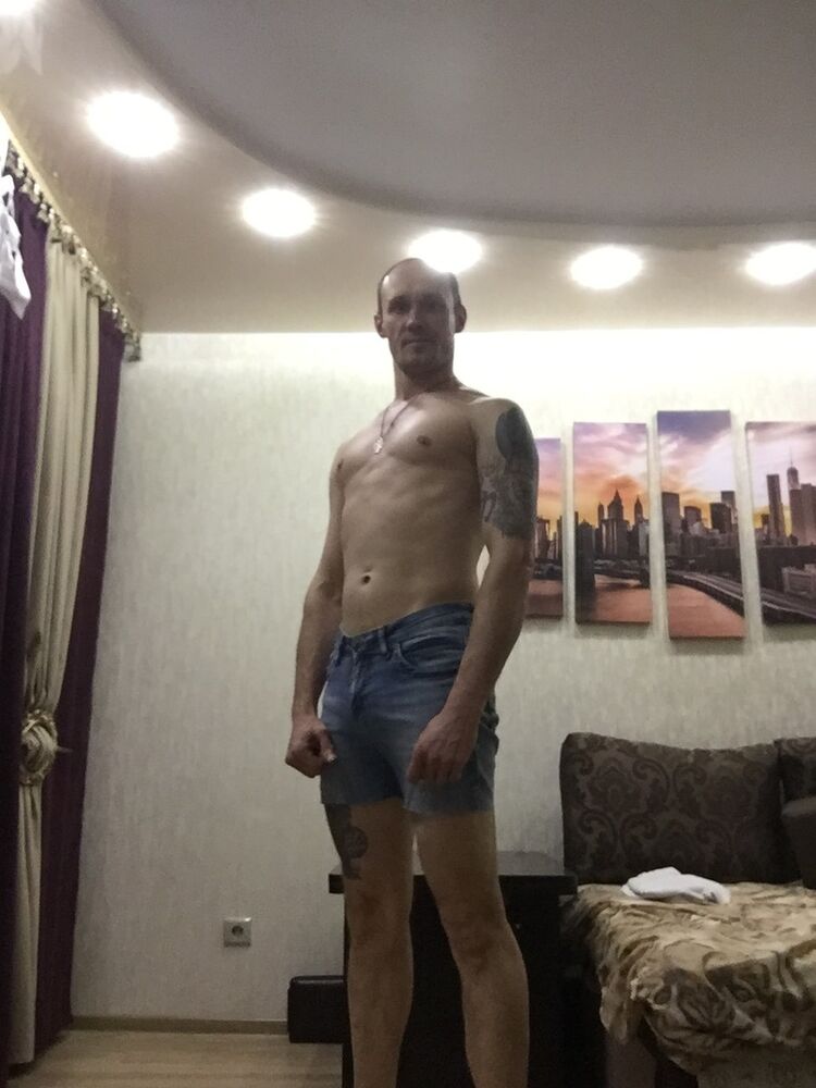  18036168  , 44 ,    