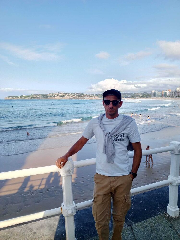  Gijon,   Levan, 41 ,   ,   