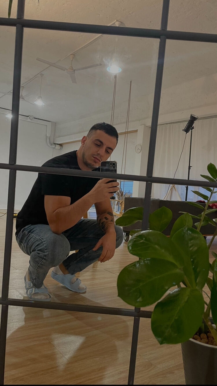  47571748  , 29 ,    -