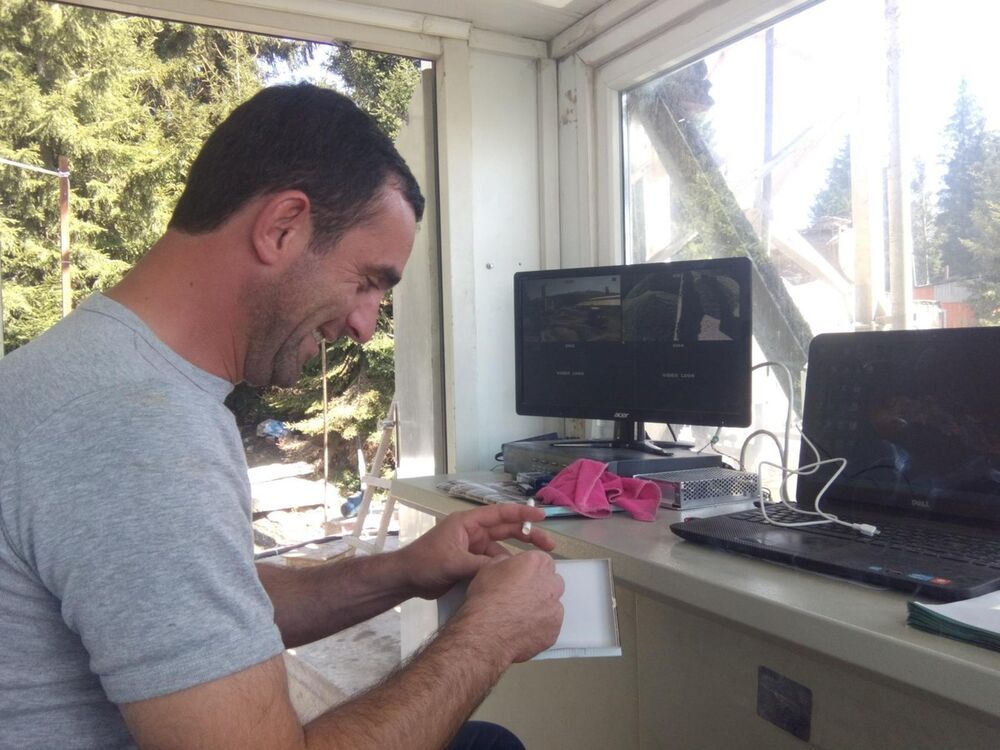  ,   Irakli, 40 ,     , c 