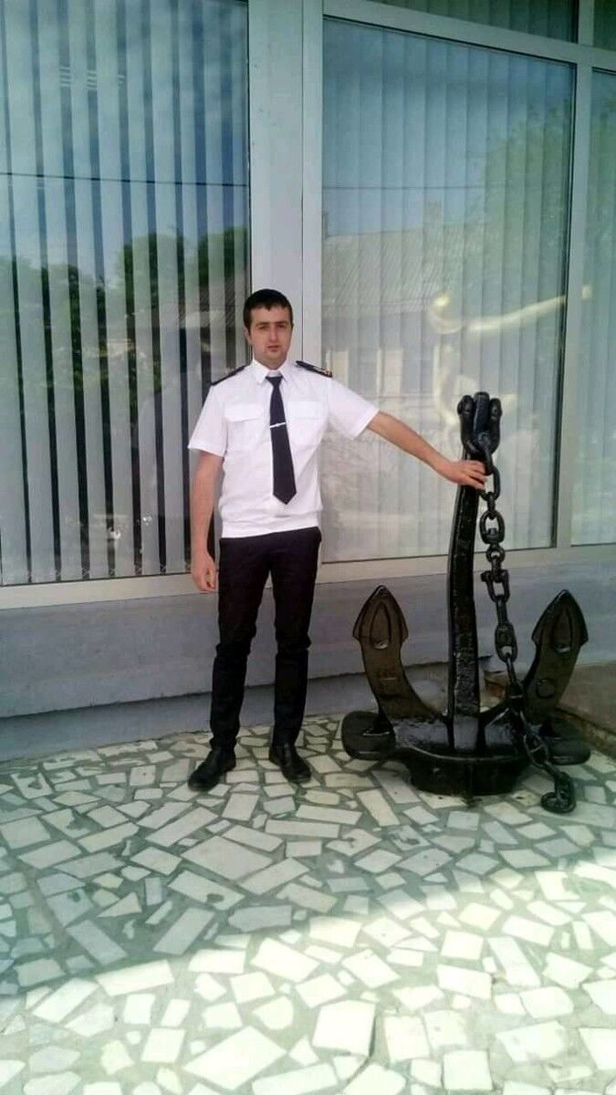  18817118  , 30 ,    