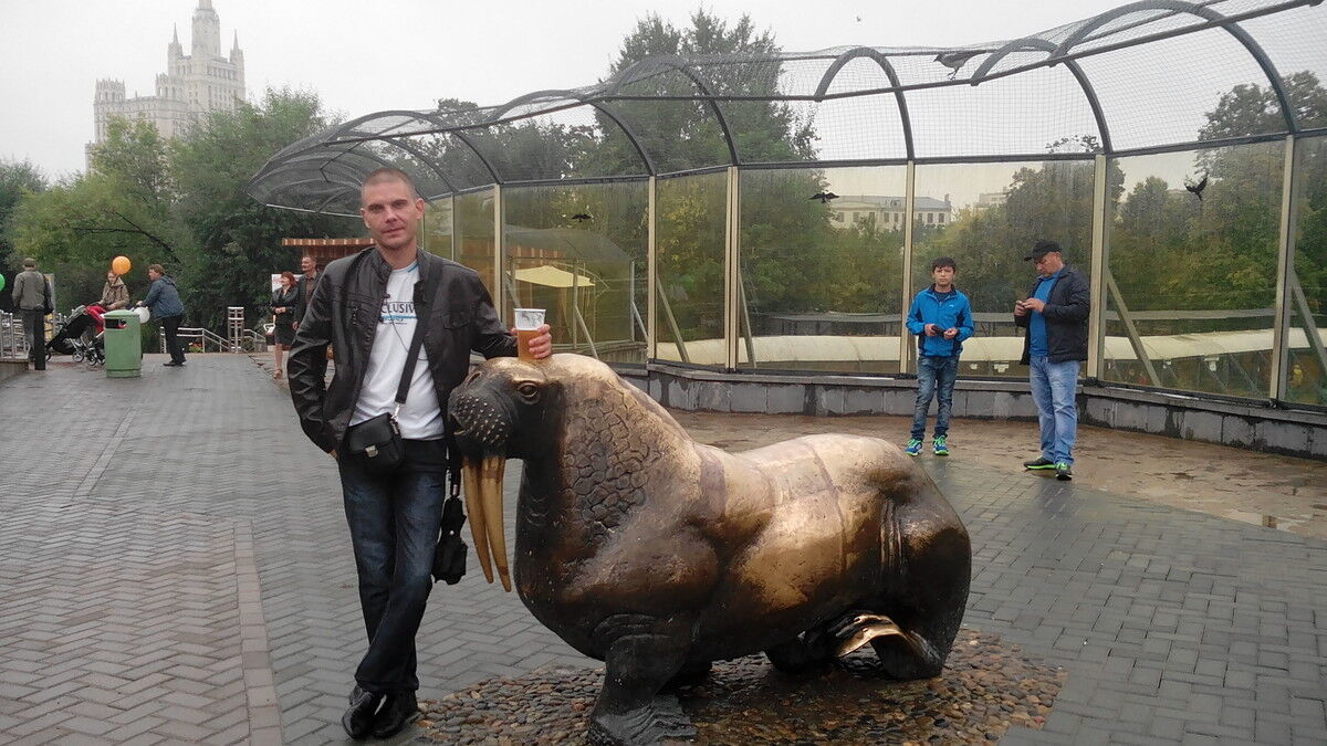  ,   Alexandr, 42 ,   