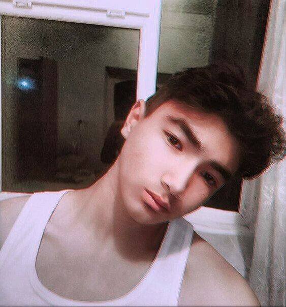  22130268  Bahtiar, 23 ,    