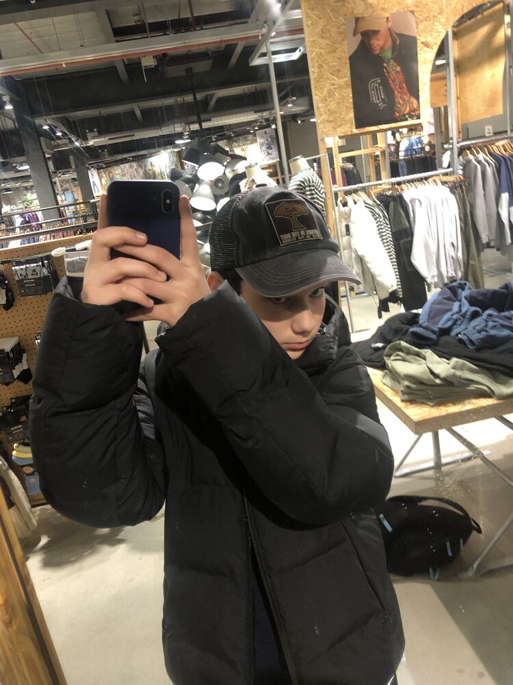  ,   Karen, 20 ,   ,   