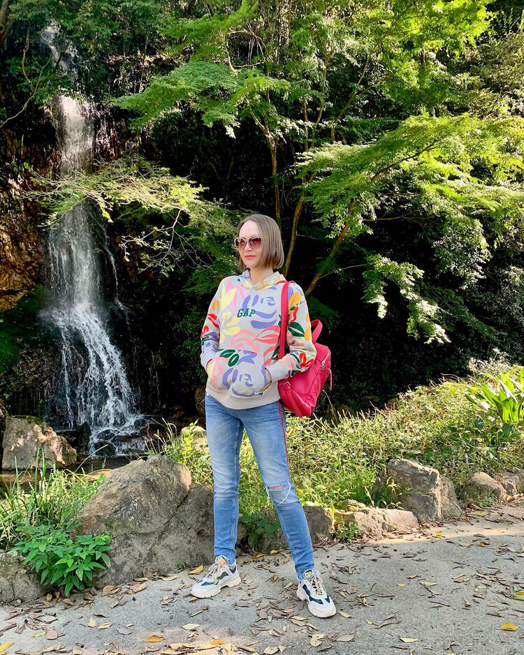  41066428  Natalia, 49 ,    
