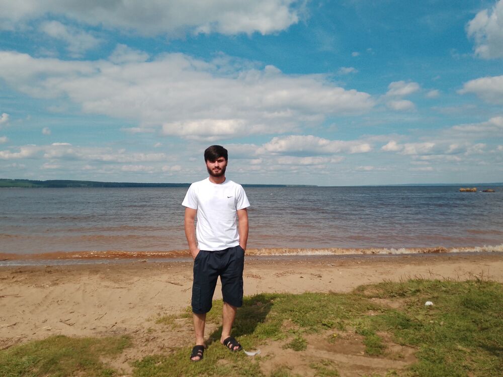  ,   Ali, 25 ,   ,   