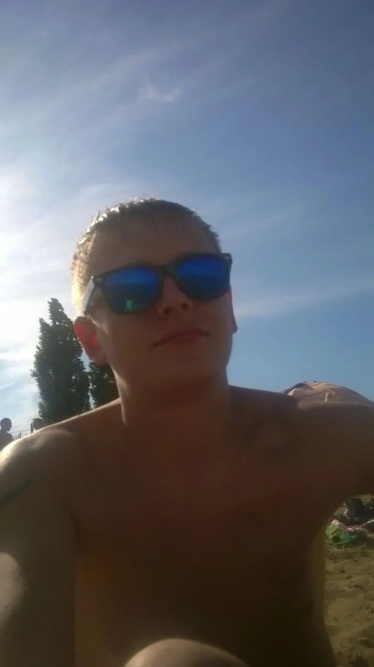  35720578  , 34 ,    