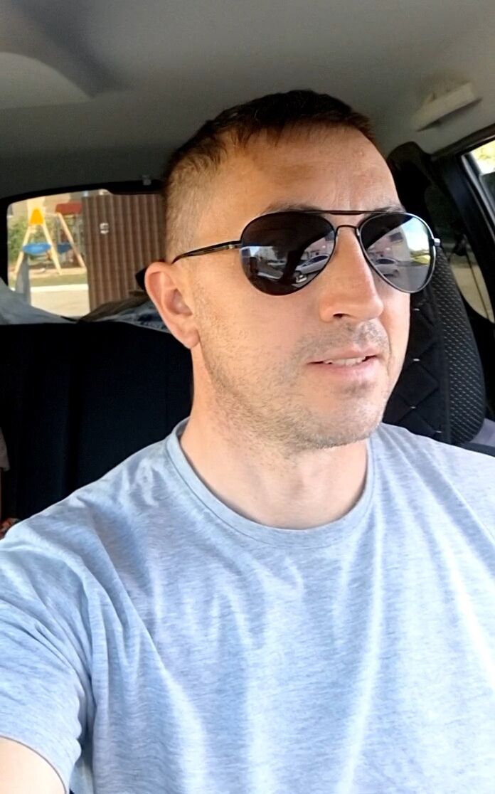  53231558  , 40 ,    