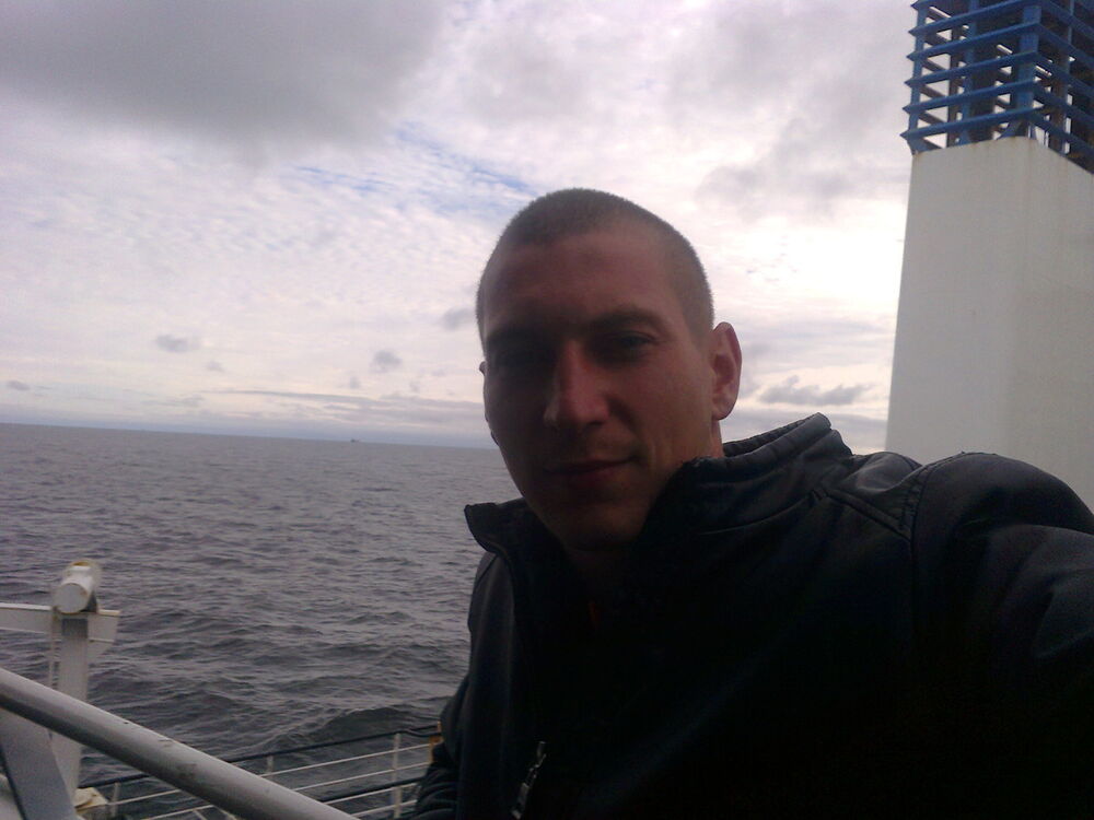 4182618  Alex, 38 ,    