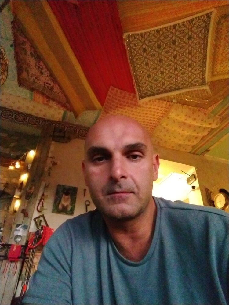  ,   Alex, 51 ,   ,   , c 