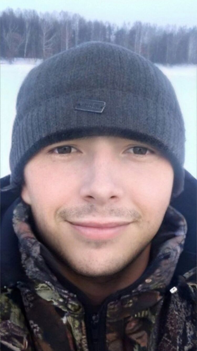  ,   Rafis, 37 ,   ,   , c 
