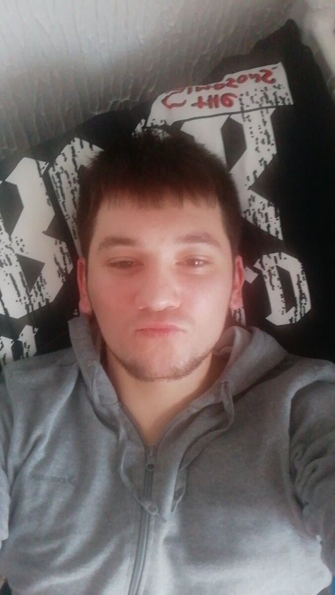  18886388  Oleg, 34 ,    