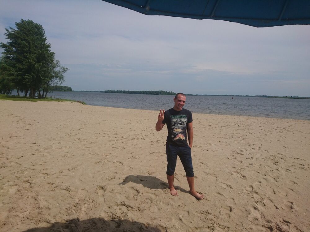  17522998  Keks, 31 ,    