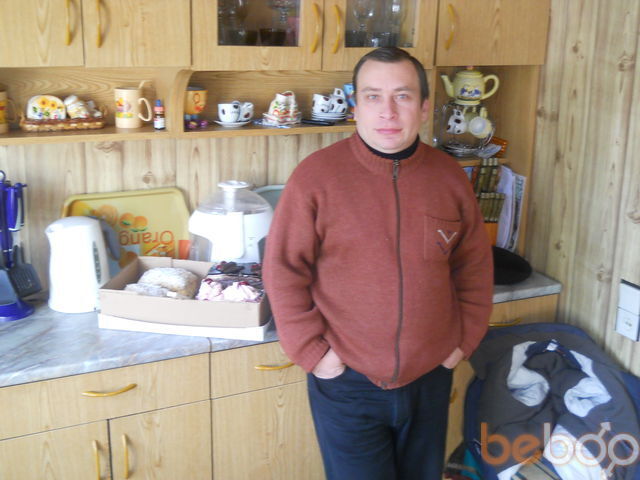  1321068  Konstantin, 49 ,    