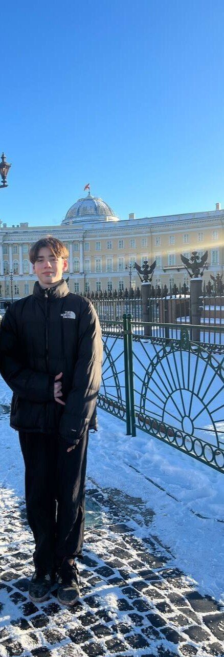  53521678  , 18 ,    -