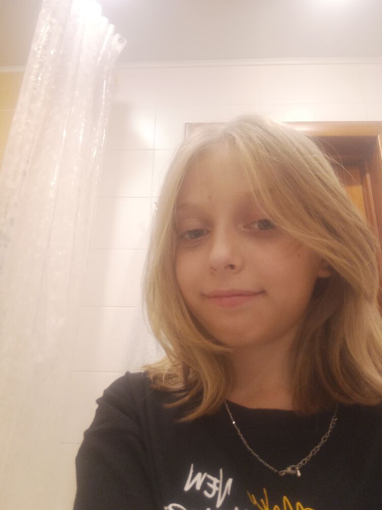  52850818  , 23 ,    -