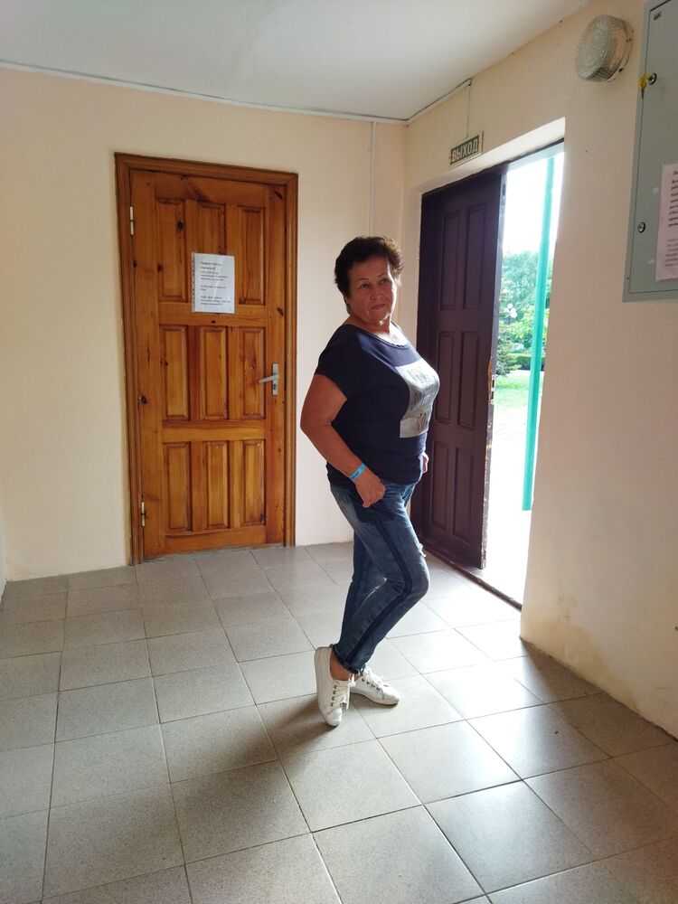  30215638  , 62 ,    