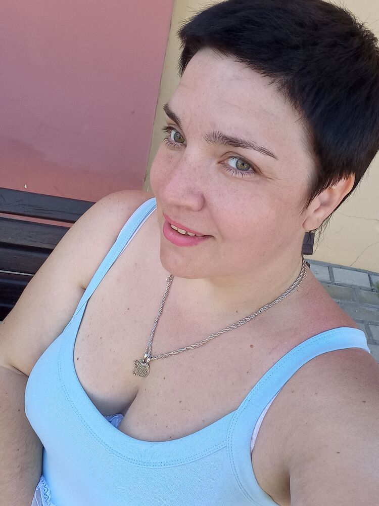  46903858  , 38 ,    