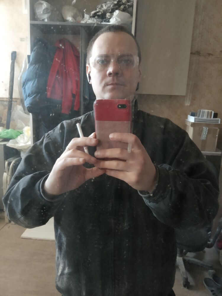  43749698  , 35 ,    