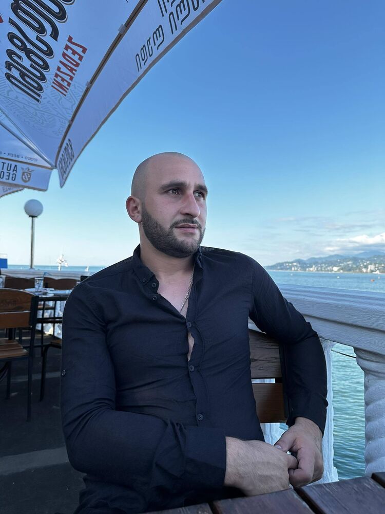  40772348  Giorgi, 28 ,    Warszawa