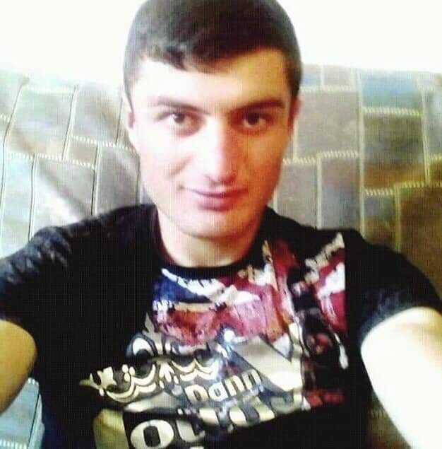  45566838  Rassia, 25 ,    