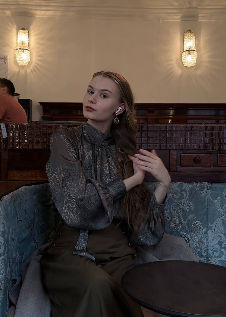 ���� 53585738 ������� �����, 22 ����, ���� ���������� � �����������